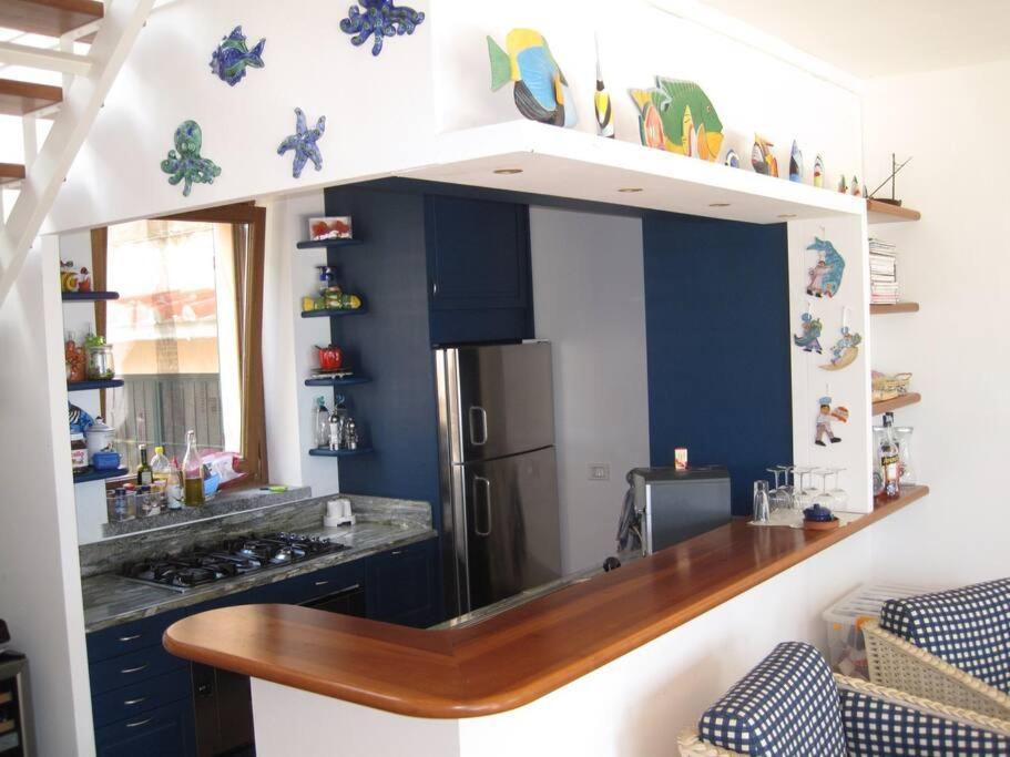 Villa Mit Whirlpool Und Phantastischer Aussicht Capoliveri  Extérieur photo