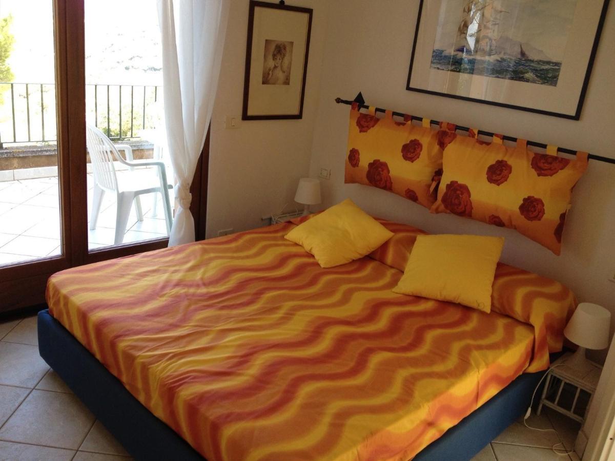 Villa Mit Whirlpool Und Phantastischer Aussicht Capoliveri  Extérieur photo